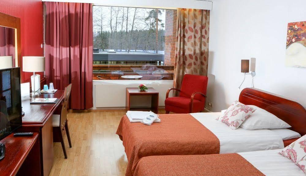 Finlandia Hotel Isovalkeinen Kuopio Exterior foto
